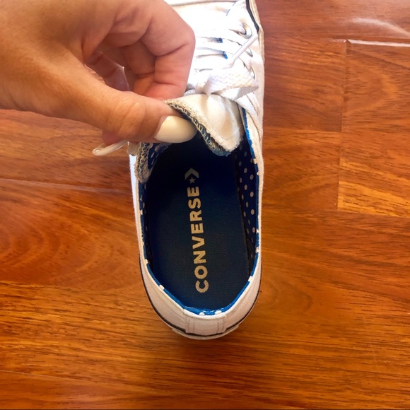 White Converse - Picture 4 of 7